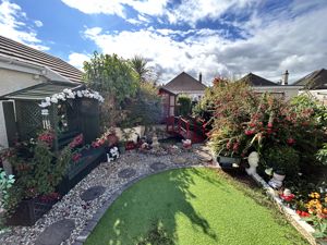 Photo 22- click for photo gallery